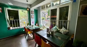Darjeeling Hillside Inn - Image 5