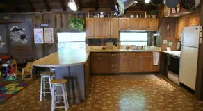 Cabin Deck House - Formidable Cabin in Laurel Island - Image 4
