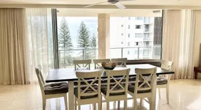 Luxury Coolangatta Sub-Penthouse Beach Abode - Image 3
