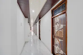 Hotel O Saksham Palace - Image 5