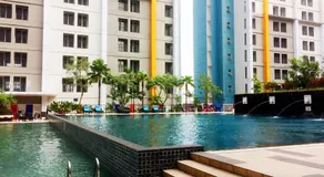 Simply Strategic and Comfy Studio Paramount Skyline Apartment By Travelio - Image 3