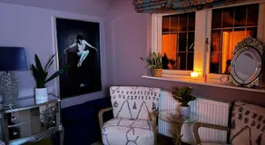 Boutique Shrewsbury Rooms - Image 5