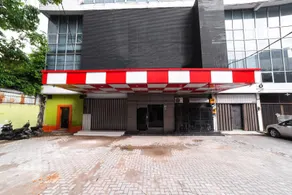 Glamour Hotel and Spa - Image 5