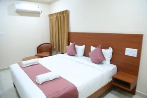 Hotel Balaji Green Park - Image 2