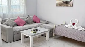 Panorama Apartments - Image 2