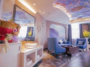 Xingren V Plus Boutique Theme Hotel - Image 5