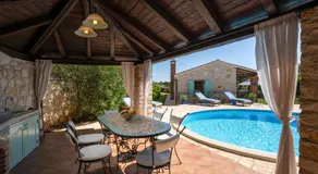 Villa Marianne with heated pool - Image 4
