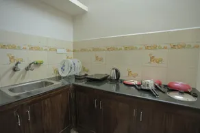 Comfy 2BHK Near Rock Beach - Image 5