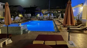 Oasis Beach Club - Image 2