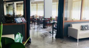 Hotel Aplo - Breakfast Experience - Image 4