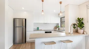 2BR Cronulla Water Views & Free Parking - Image 3