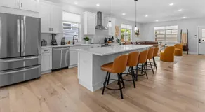 Lux House Furnished for Comfort - Image 3