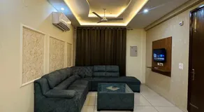 The Ivory Stay - Image 3