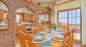 Ruhiges Ferienhaus Cortijo la Encina mit Pool, Klimaanlage, WLAN und Terrassen - Image 3