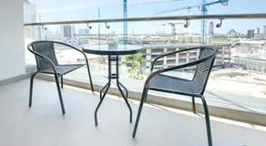 Perfect Studio Getaway Next to the Iconic Creek Harbour, Azizi Aliyah, Al Jaddaf, by Deluxe Holiday Homes - Image 3