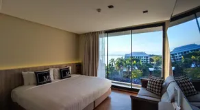 M2 Hotel Waterside - Image 2