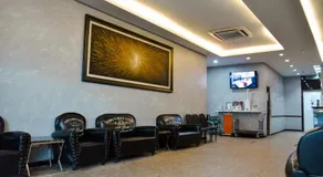 J Suites Hotel - Image 4