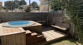 Apartamento con jardín y jacuzzi en Cambrils 3 Habitaciones - Image 3