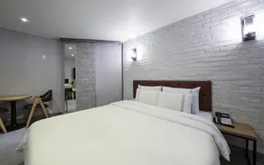 Winner Hotel - Image 2