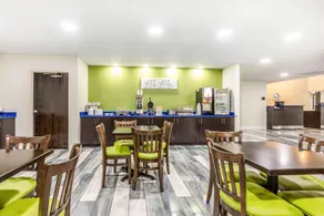 Flowood Inn - Image 3
