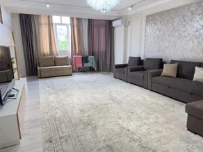 Three rooms apartment - Image 2