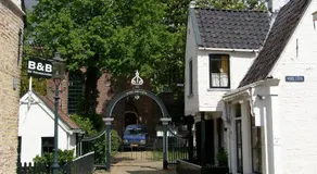 Nice holiday home on the water in Grou - Image 4