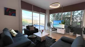 Farka Lake Luxury Villa - Image 2
