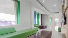 Urbanview Hotel Syariah Dapen Pontianak by RedDoorz - Image 5