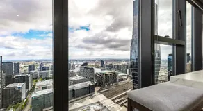 Skyhigh retreat on the 57th floor - Free Parking - Image 4