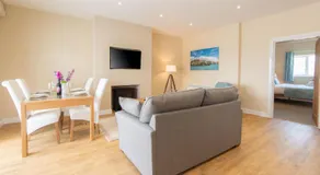 Lastra Farm Hotel - Image 2