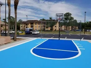 312 Convenience at Parkway Palms - Image 1