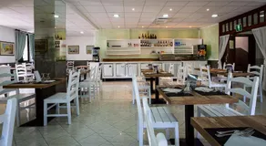 Hotel Marina - Image 2