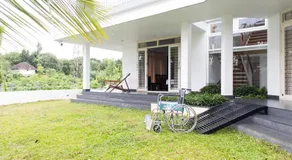 Rosy Villa - Riverside Stay with Pool & View - Image 4