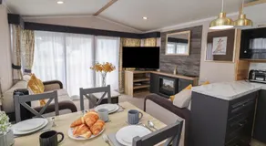 Stag Lodge, Caravan 70 - Image 3