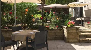 Hôtel Restaurant La Boule d'Or - Image 3