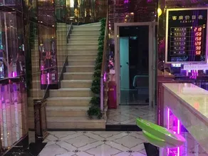 Wanzhi Boutique Theme Hostel - Image 3