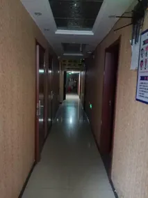 Haifeng Theme Hotel (Rizhao Street Branch) - Image 5
