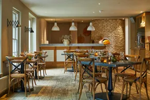 The Grosvenor Arms - Image 2