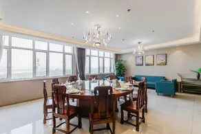 Jindong International Hotel (Dajijia Wanhua Energy Conservation Store) - Image 2