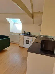 Charming 1-bed Loft in Caerleon - Image 4
