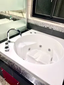 i睏-赤崁樓舒適電梯套房/獨立衛浴/正市中心/走路國華街3分鐘 - Image 3