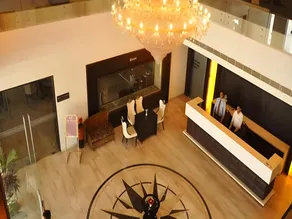 UNA Smart Radiant Plaza Hotel - Image 4