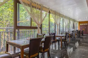Kunming Dianchi International Hotel - Image 4