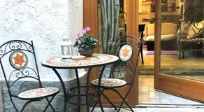 Country House Loveno - Corte interna - Image 4