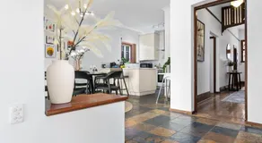 North Perth 3BR Home Steps To Hyde Park & Dining - Image 3