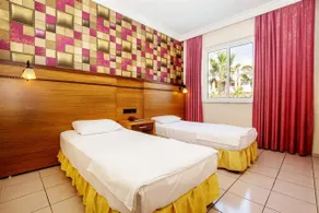 Club Sunsmile - Image 2