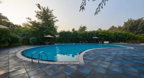 Aacorn Hideaway Resort & Spa - Image 2