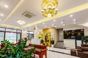 Van Don Royal Hotel - Image 3