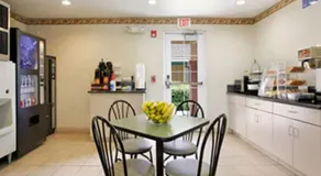 Microtel Inn & Suites Lodi - Image 4