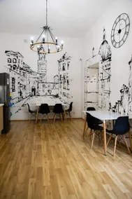FiveHostel - Image 2
